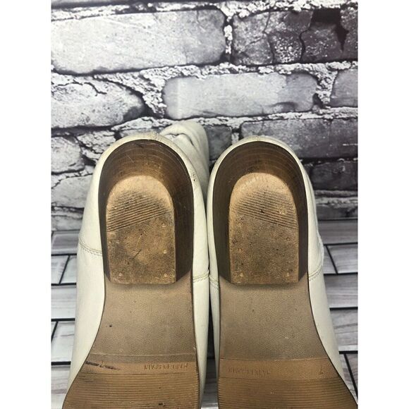 tarantino’s Ivory Suede Leather Ankle Heel Boots Women Sz 7M US/38EU - Picture 15 of 16